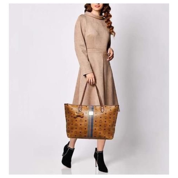 Authentic MCM Visetos Striped Shopper Tote Bag Cognac - Picture 3 of 14